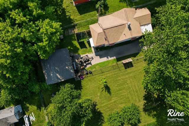 3204 E Hemphill Road, Burton, MI 48529