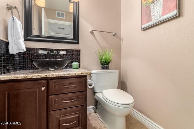 2911 E WINDMERE Drive, Phoenix, AZ 85048