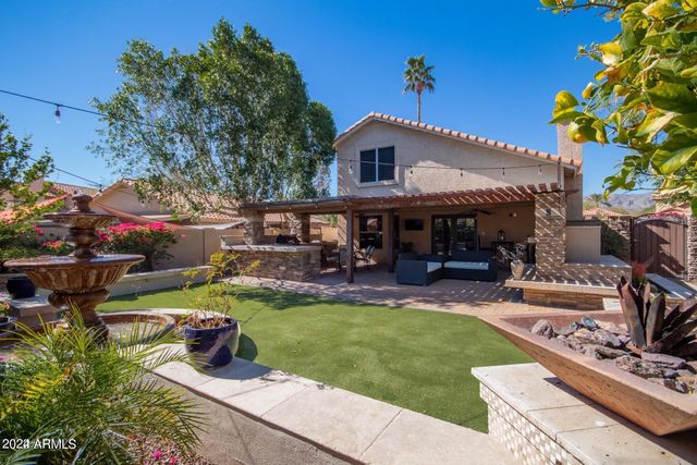 2911 E WINDMERE Drive, Phoenix, AZ 85048