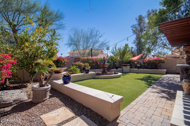 2911 E WINDMERE Drive, Phoenix, AZ 85048