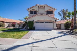 2911 E WINDMERE Drive, Phoenix, AZ 85048