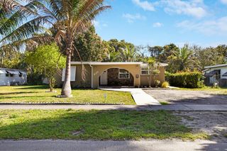 830 NE 140th Street, North Miami, FL 33161