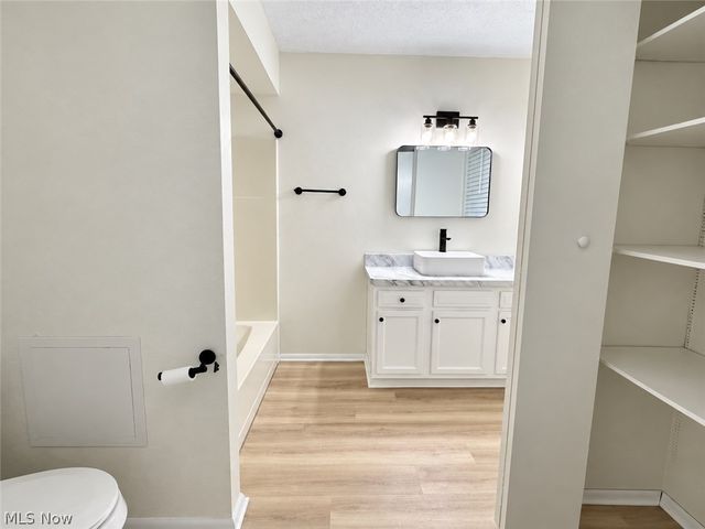 405 Baldwin Road, Akron, OH 44312