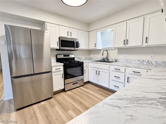 405 Baldwin Road, Akron, OH 44312