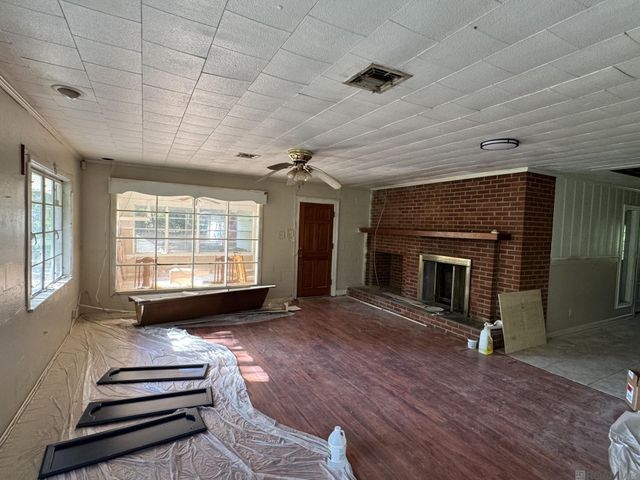 9178 Hooper Rd, Baton Rouge, LA 70818