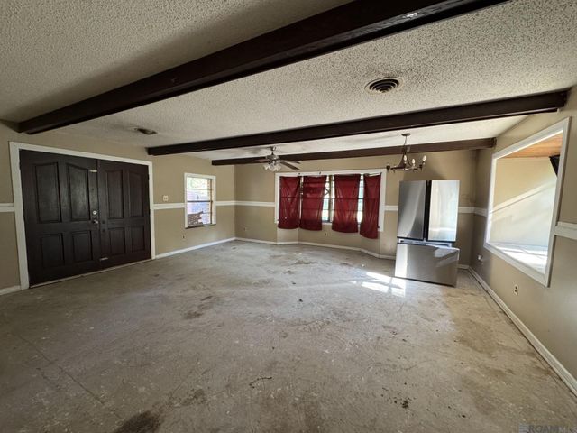 9178 Hooper Rd, Baton Rouge, LA 70818