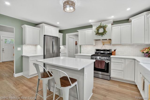 5835 Warner Road, Fowlerville, MI 48836