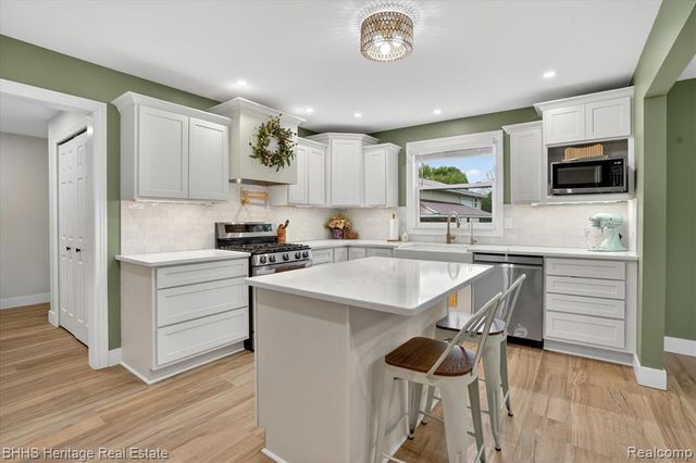 5835 Warner Road, Fowlerville, MI 48836