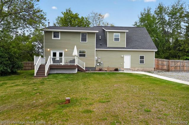 5835 Warner Road, Fowlerville, MI 48836