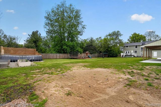 5835 Warner Road, Fowlerville, MI 48836