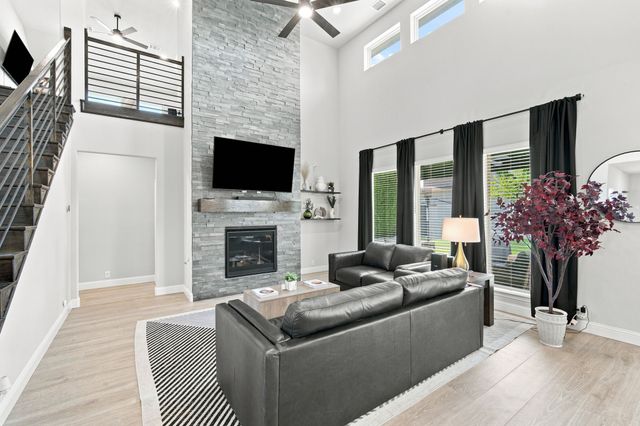 1133 Cardinal Drive, Midlothian, TX 76065