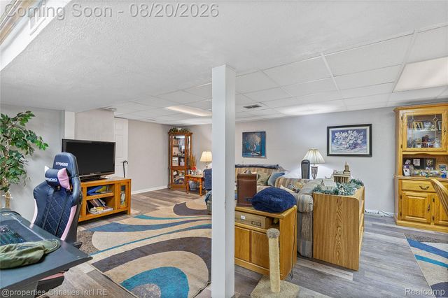 8823 Royce Drive, Sterling Heights, MI 48313
