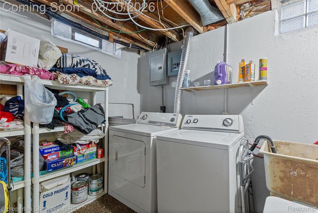 8823 Royce Drive, Sterling Heights, MI 48313