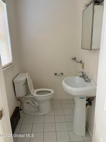 17 Lawnridge Avenue 17 & 19, Albany, NY 12208