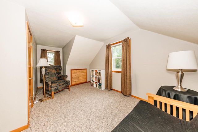 1332 S 94th STREET, West Allis, WI 53214