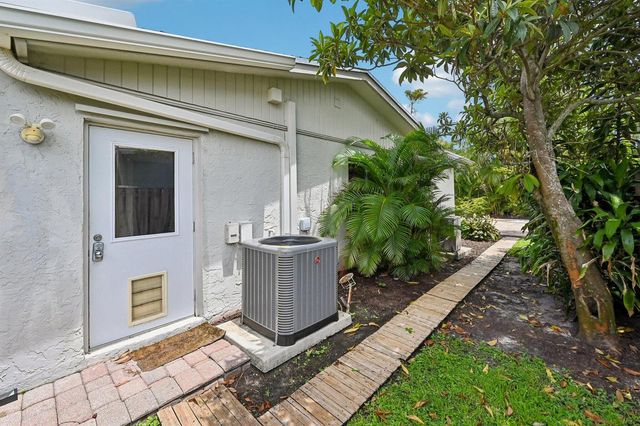 1232 NW 14th Street, Boca Raton, FL 33486