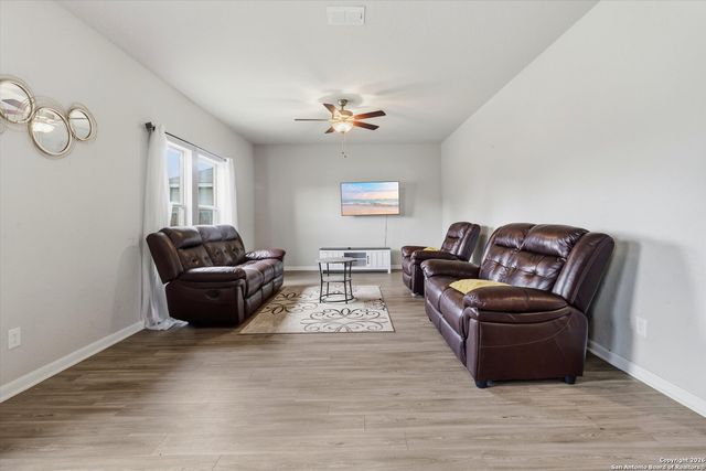 632 CYPRESS ARBOR, Seguin, TX 78155