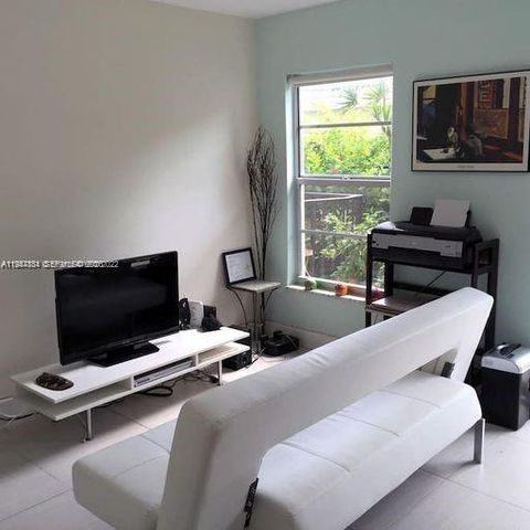 1821 Jefferson Ave 206, Miami Beach, FL 33139