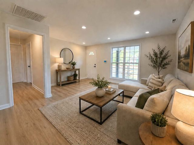 1722 Dr Db Todd Jr Blvd, Nashville, TN 37208