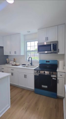 1722 Dr Db Todd Jr Blvd, Nashville, TN 37208