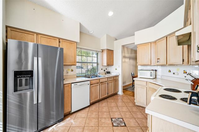 116 N WEATHERSFIELD AVENUE, Altamonte Springs, FL 32714