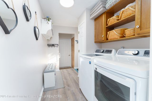 4651 Danbury Way, Okemos, MI 48864