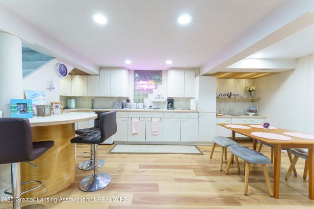 4651 Danbury Way, Okemos, MI 48864