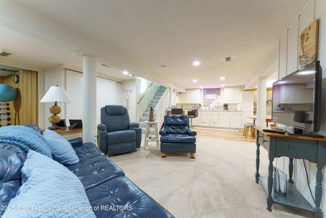 4651 Danbury Way, Okemos, MI 48864