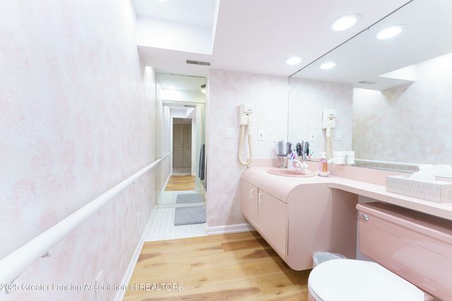 4651 Danbury Way, Okemos, MI 48864