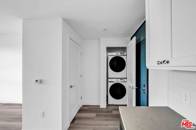 667 N Wilton Place 201, Los Angeles, CA 90004