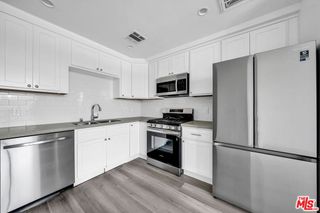667 N Wilton Place 201, Los Angeles, CA 90004