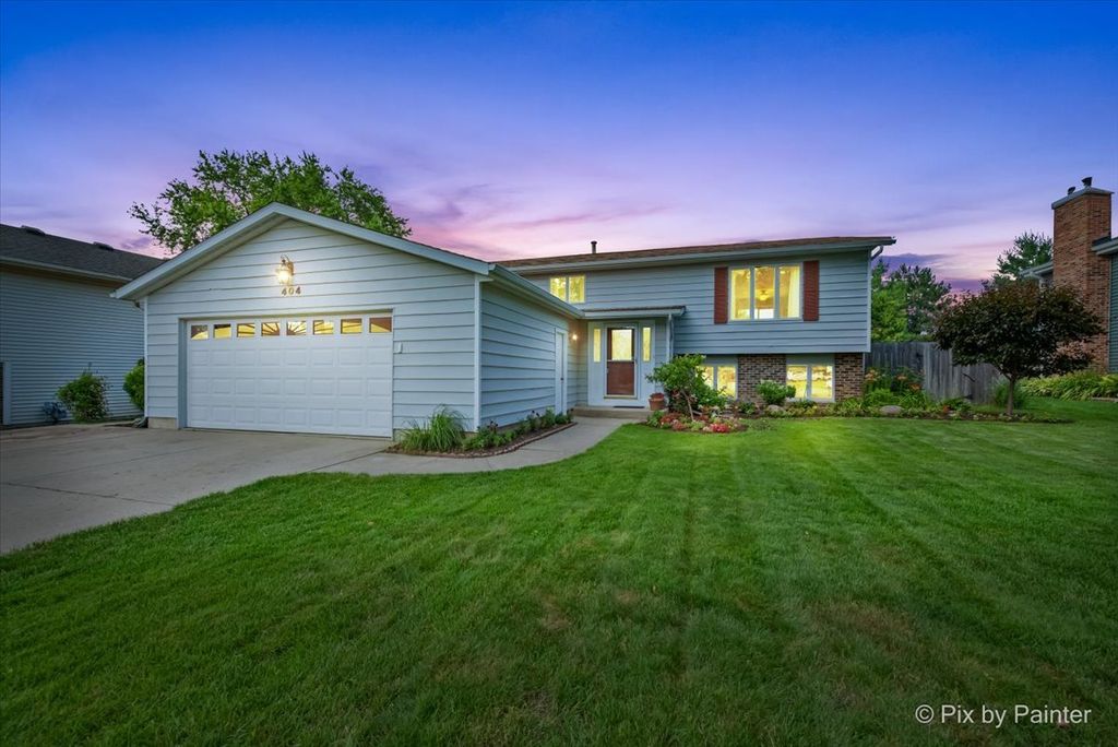 404 KENSINGTON Drive, Mchenry, IL 60050