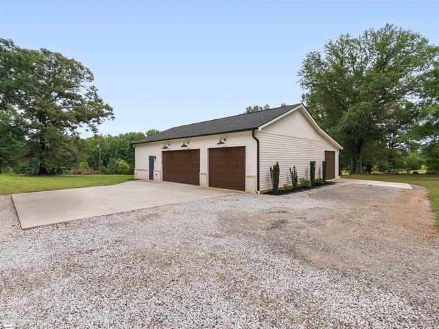 101 Watson Road, Fountain Inn, SC 29644