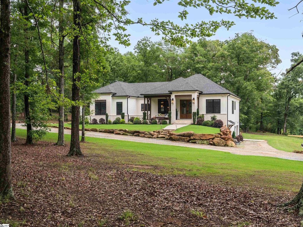 101 Watson Road, Fountain Inn, SC 29644
