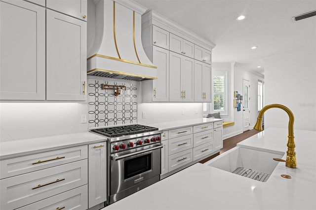 11 FORMOSA AVENUE, Tampa, FL 33606