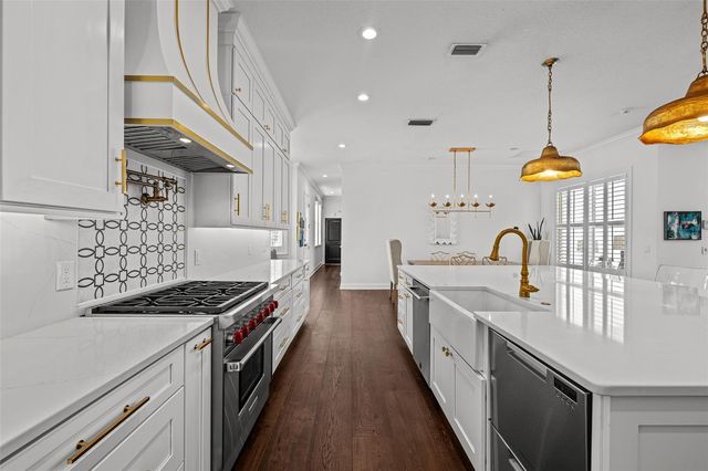 11 FORMOSA AVENUE, Tampa, FL 33606