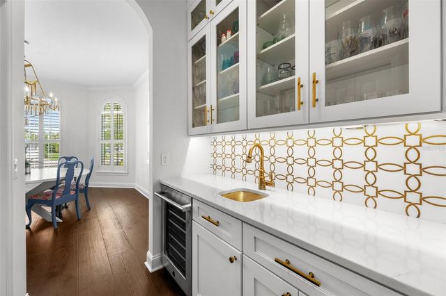 11 FORMOSA AVENUE, Tampa, FL 33606