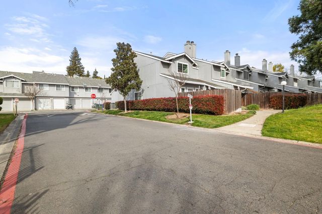 7648 Lily Mar Ln, Antelope, CA 95843