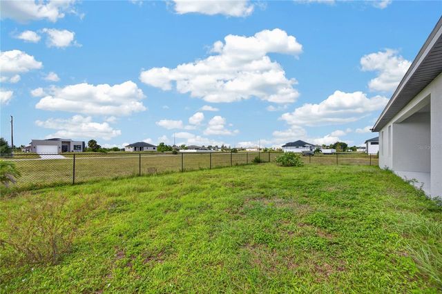 4238 NW 34TH LANE, Cape Coral, FL 33993