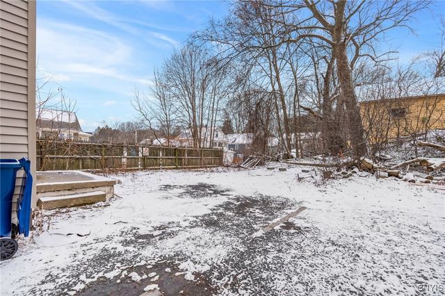 2420 East Genesee Street, Syracuse, NY 13210