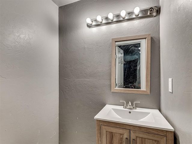 715 NW 89th Street, Oklahoma City, OK 73114