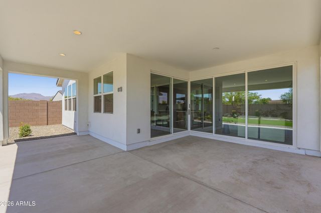 17767 W CRAWFORDSVILLE Drive, Surprise, AZ 85388
