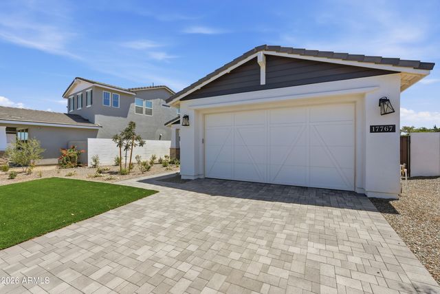 17767 W CRAWFORDSVILLE Drive, Surprise, AZ 85388