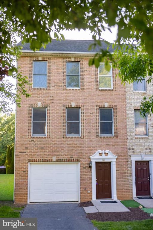 549 PANGBORN BLVD, Hagerstown, MD 21742