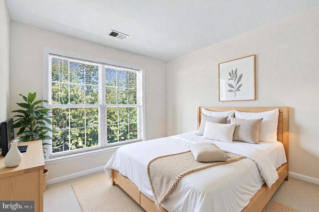 5369 CRIMSON SKY CT, Centreville, VA 20120