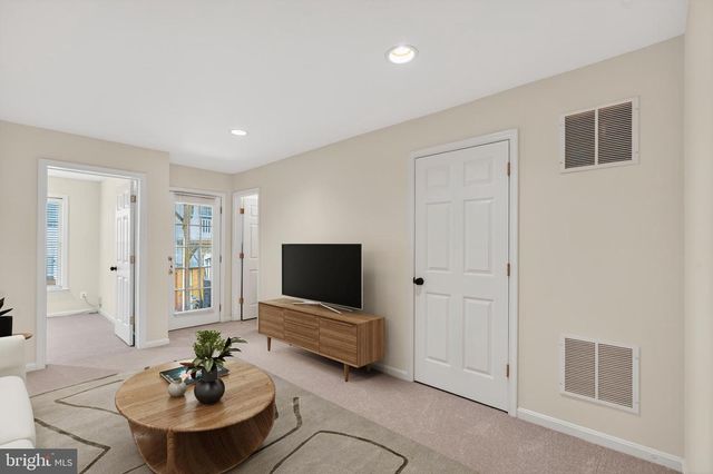 5369 CRIMSON SKY CT, Centreville, VA 20120