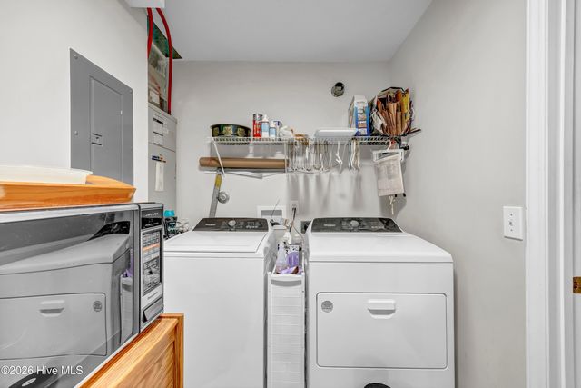 4103 Breezewood Drive Apt 101, Wilmington, NC 28412