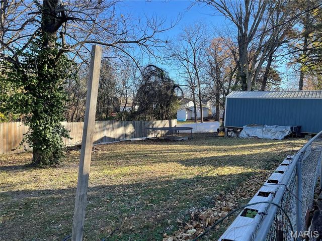 700 N Hickory Street, Salem, MO 65560