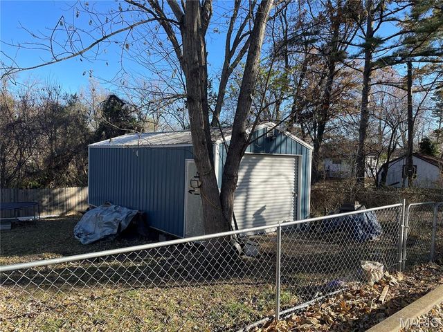 700 N Hickory Street, Salem, MO 65560