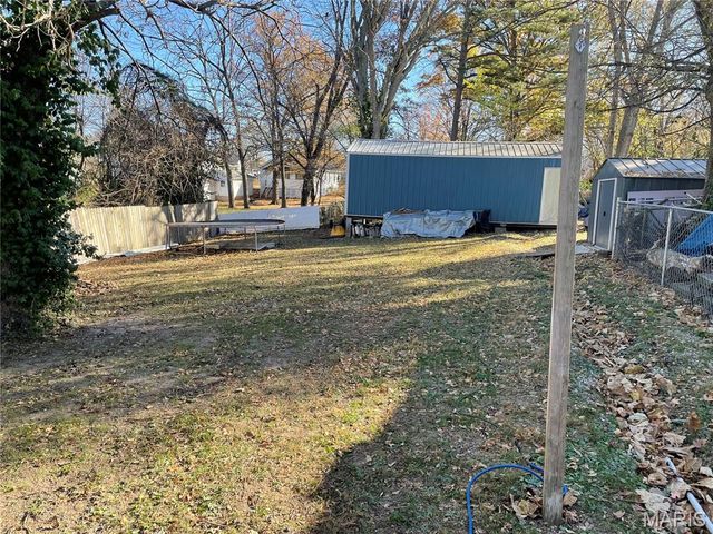 700 N Hickory Street, Salem, MO 65560